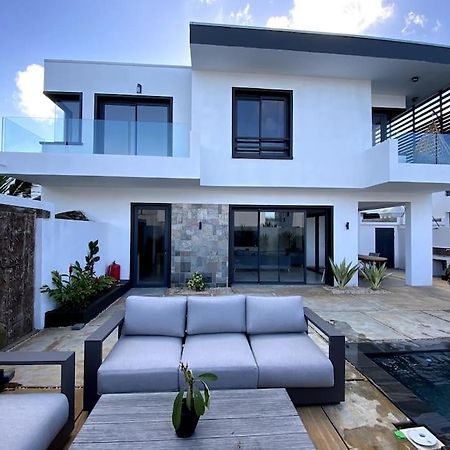 Magnifique Villa Avec Piscine Grand Bay Luaran gambar