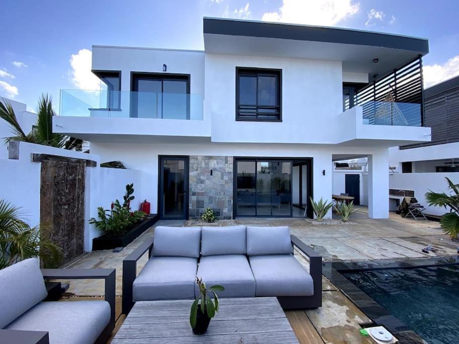 Magnifique Villa Avec Piscine Grand Bay Luaran gambar